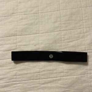 Lululemon black headband